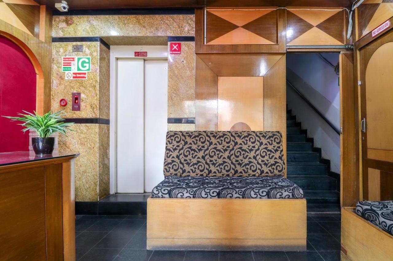 Oyo 71675 New Aishwarya Comforts Hotel บังกาลอร์ ภายนอก รูปภาพ